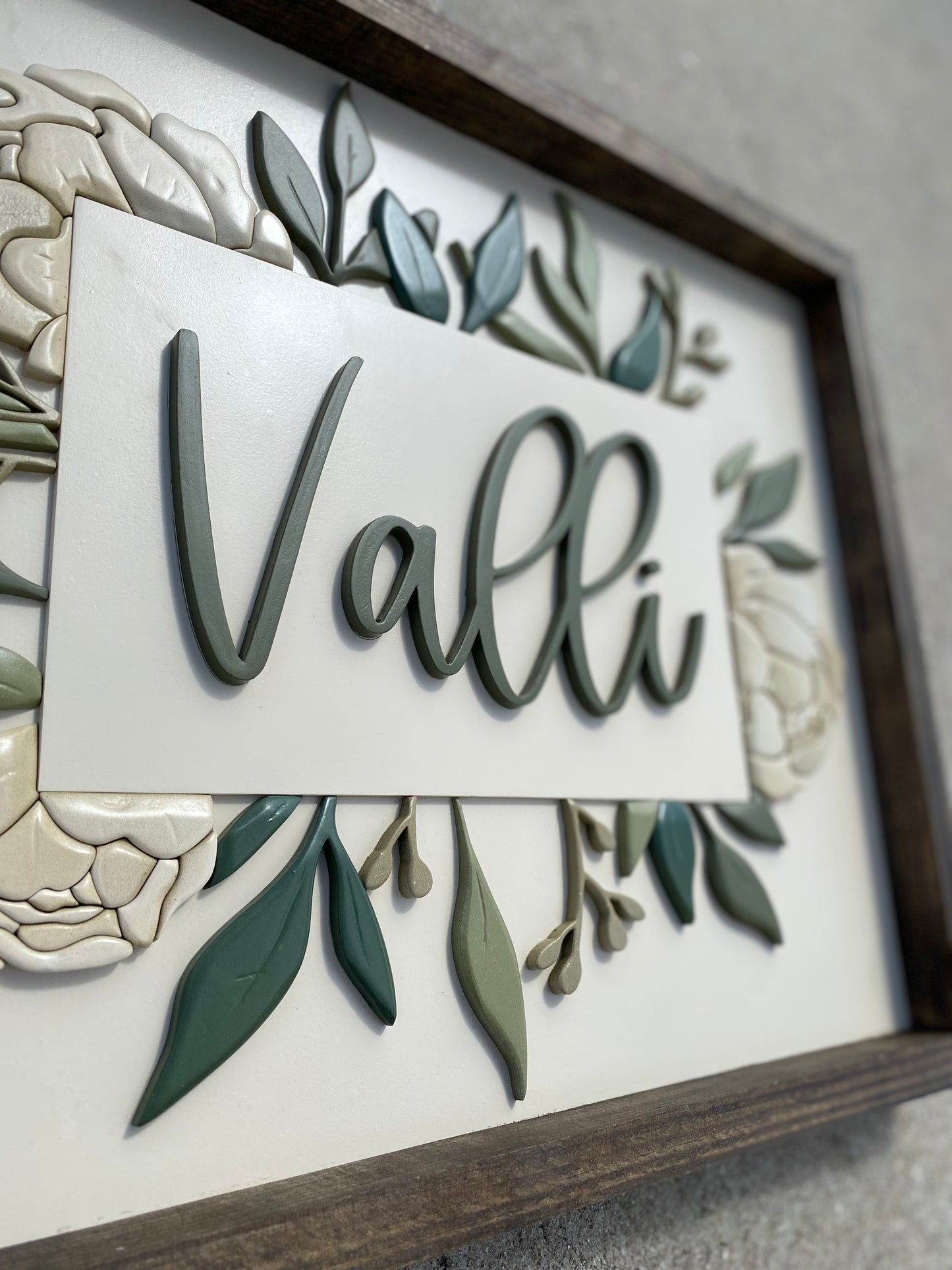 Vallie Floral Name Sign